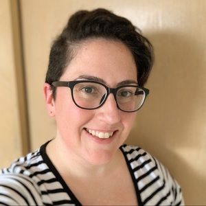 Meet your Posher, Amy